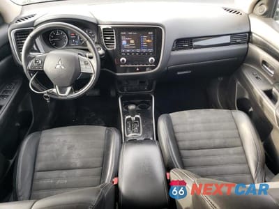 Zdjęcie 8 z 13 samochodu: 2020 MITSUBISHI OUTLANDER SE VIN:JA4AD3A35LZ040197 - miniatura