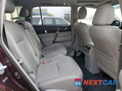 Zdjęcie 11 z 14 samochodu: 2013 TOYOTA HIGHLANDER HYBRID LIMITED VIN:JTEDC3EH2D2012908 - miniatura