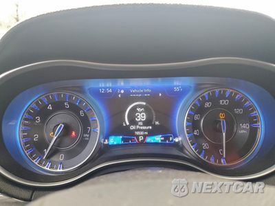 Zdjęcie 9 z 15 samochodu: 2021 CHRYSLER 300 TOURING VIN:2C3CCAAG4MH680125 - miniatura