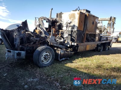 Drugie zdjęcie samochodu z przodu: 2015 KENWORTH CONSTRUCTION T800 VIN:1NKDL40X2FJ431194 - miniatura