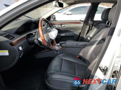 Zdjęcie 7 z 12 samochodu: 2012 MERCEDES-BENZ S 550 VIN:WDDNG7DBXCA460485 - miniatura