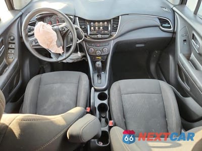Zdjęcie 8 z 12 samochodu: 2022 CHEVROLET TRAX LS VIN:KL7CJNSM3NB545187 - miniatura