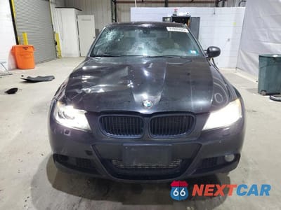 Piąte zdjęcie samochodu w środku: 2011 BMW 335 XI VIN:WBAPL5C54BA919987 - miniatura