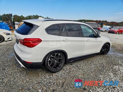 Trzecie zdjęcie samochodu z tyłu: 2021 BMW X1 XDRIVE28I VIN:WBXJG9C03M5U20914 - miniatura