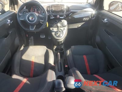 Zdjęcie 8 z 12 samochodu: 2016 FIAT 500 ABARTH VIN:3C3CFFFHXGT136312 - miniatura