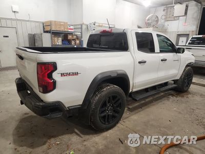 Trzecie zdjęcie samochodu z tyłu: 2023 CHEVROLET COLORADO TRAIL BOSS VIN:1GCPTEEK7P1122937 - miniatura