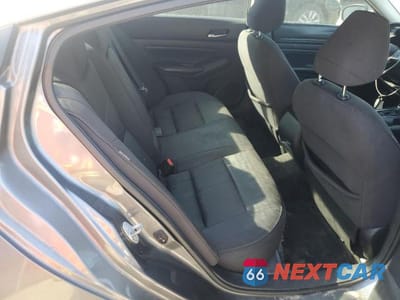 Zdjęcie 10 z 12 samochodu: 2019 NISSAN ALTIMA S VIN:1N4BL4BV0KC219144 - miniatura