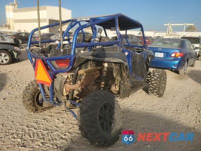 Czwarte zdjęcie samochodu z boku: 2014 POLARIS RZR 1000 X - ATV VIN:4XAST1EA5EF364966 - miniatura