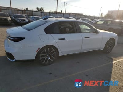 Trzecie zdjęcie samochodu z tyłu: 2025 BMW 740 I VIN:WBA23EH06SCT72278 - miniatura