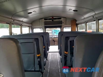 Zdjęcie 6 z 10 samochodu: 2014 CHEVROLET EXPRESS SCHOOL BUS VIN:1GB3G2BG6E1140087 - miniatura