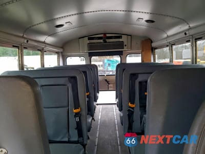 Zdjęcie 6 z 10 samochodu: 2014 CHEVROLET MICRO BIRD G4500 - SCHOOL BUS VIN:1GB3G2BG6E1140087 - miniatura