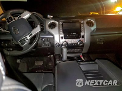 Zdjęcie 8 z 13 samochodu: 2020 TOYOTA TUNDRA CREWMAX 1794 VIN:5TFAY5F1XLX944796 - miniatura