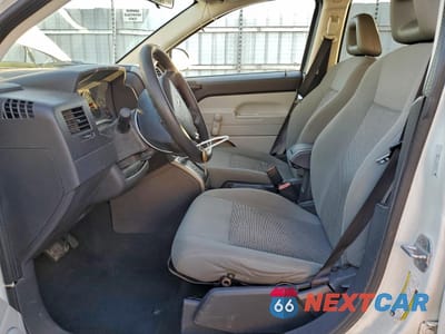 Zdjęcie 7 z 15 samochodu: 2007 JEEP COMPASS VIN:1J8FT470X7D378501 - miniatura