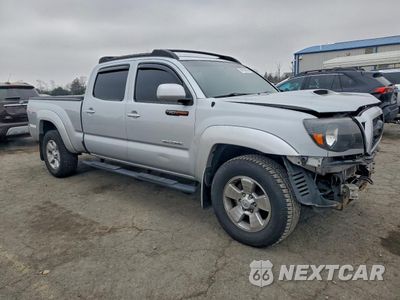 Czwarte zdjęcie samochodu z boku: 2011 TOYOTA TACOMA DOUBLE CAB LONG BED VIN:3TMMU4FN5BM025198 - miniatura