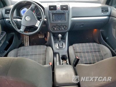 Zdjęcie 8 z 12 samochodu: 2008 VOLKSWAGEN GTI SE VIN:WVWHV71K68W245472 - miniatura