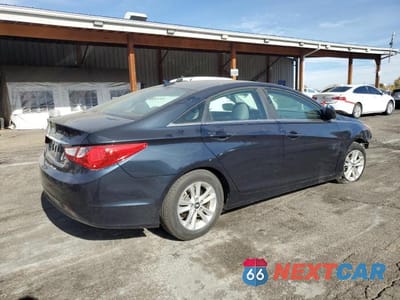 Trzecie zdjęcie samochodu z tyłu: 2011 HYUNDAI SONATA GLS VIN:5NPEB4AC1BH205994 - miniatura