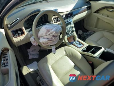 Zdjęcie 8 z 11 samochodu: 2009 VOLVO V70 3.2 VIN:YV1BW982991071295 - miniatura