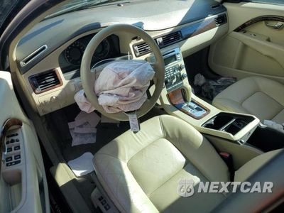 Zdjęcie 8 z 11 samochodu: 2009 VOLVO V70 3.2 VIN:YV1BW982991071295 - miniatura