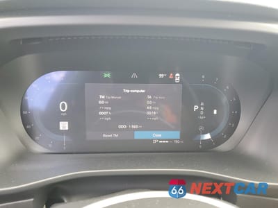 Zdjęcie 9 z 15 samochodu: 2025 VOLVO XC40 PLUS VIN:YV4L12UCXS2606078 - miniatura