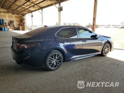 Trzecie zdjęcie samochodu z tyłu: 2021 TOYOTA CAMRY SE VIN:4T1T11AK1MU601069 - miniatura