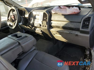 Zdjęcie 8 z 12 samochodu: 2021 FORD F250 SUPER DUTY TRUCK CAB AND CHASSIS VIN:1FDBF2A61MED90214 - miniatura