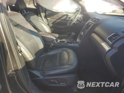 Zdjęcie 7 z 16 samochodu: 2018 FORD EXPLORER LIMITED VIN:1FM5K7F84JGA21556 - miniatura