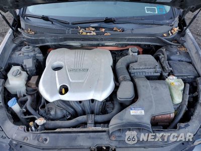 Zdjęcie 11 z 12 samochodu: 2011 HYUNDAI SONATA HYBRID VIN:KMHEC4A44BA016930 - miniatura