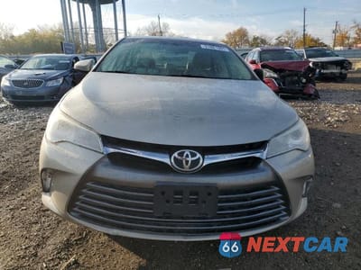 Piąte zdjęcie samochodu w środku: 2017 TOYOTA CAMRY LE VIN:4T1BF1FK2HU796742 - miniatura