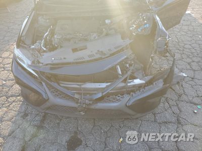Zdjęcie 11 z 12 samochodu: 2019 TOYOTA CAMRY L VIN:4T1B11HK4KU738649 - miniatura