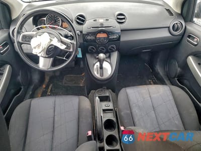 Zdjęcie 8 z 13 samochodu: 2012 MAZDA MAZDA2 VIN:JM1DE1KY0C0149170 - miniatura