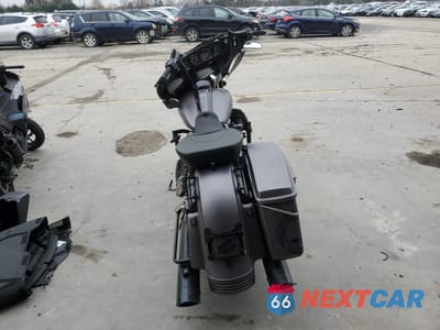 Czwarte zdjęcie samochodu z boku: 2017 HARLEY-DAVIDSON FLHXS STREET GLIDE SPECIAL VIN:1HD1KRC11HB648582 - miniatura