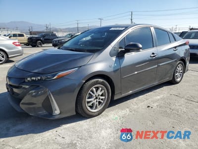 2022 TOYOTA PRIUS PRIME LE JTDKAMFP5N3200203 - główne zdjęcie licytacji z USA - miniatura