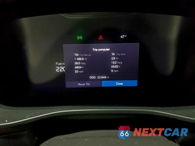 Zdjęcie 9 z 14 samochodu: 2023 VOLVO XC40 ULTIMATE VIN:YV4L12UA5P2054382 - miniatura