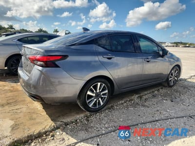 Trzecie zdjęcie samochodu z tyłu: 2021 NISSAN VERSA SV VIN:3N1CN8EV0ML819572 - miniatura