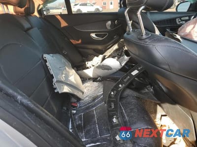 Zdjęcie 10 z 12 samochodu: 2016 MERCEDES-BENZ C 300 VIN:55SWF4JB1GU145901 - miniatura