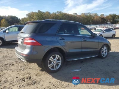Trzecie zdjęcie samochodu z tyłu: 2013 MERCEDES-BENZ ML 350 VIN:4JGDA5JB3DA156654 - miniatura
