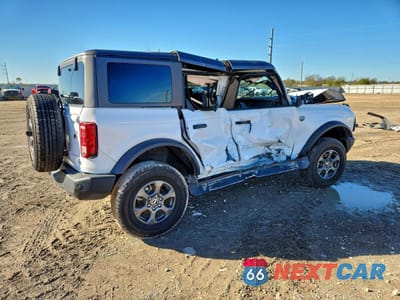 Trzecie zdjęcie samochodu z tyłu: 2024 FORD BRONCO BIG BEND VIN:1FMDE7BH5RLB43208 - miniatura