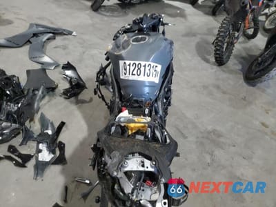 Zdjęcie 6 z 9 samochodu: 2025 KAWASAKI ZX636 K VIN:JKBZXJJ12SA029583 - miniatura