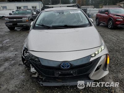Piąte zdjęcie samochodu w środku: 2021 TOYOTA PRIUS PRIME LE VIN:JTDKAMFP7M3195746 - miniatura