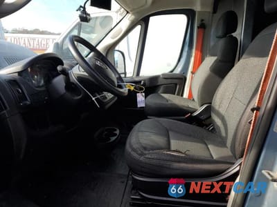 Zdjęcie 7 z 12 samochodu: 2020 RAM PROMASTER DELIVERY VAN VIN:3C6URVJGXLE144335 - miniatura