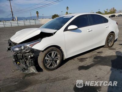 2023 KIA FORTE LX 3KPF24AD9PE650802 - główne zdjęcie licytacji z USA - miniatura