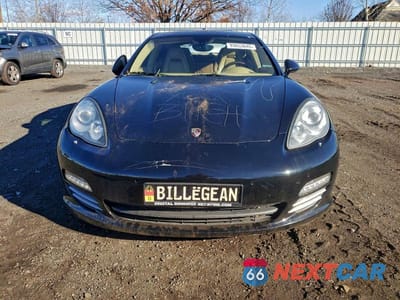 Piąte zdjęcie samochodu w środku: 2011 PORSCHE PANAMERA S VIN:WP0AB2A76BL061439 - miniatura