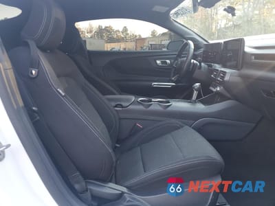 Zdjęcie 10 z 15 samochodu: 2024 FORD MUSTANG GT VIN:1FA6P8CF0R5416107 - miniatura