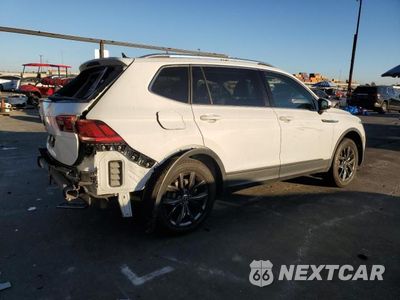 Trzecie zdjęcie samochodu z tyłu: 2024 VOLKSWAGEN TIGUAN SE VIN:3VV3B7AX9RM098307 - miniatura