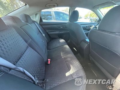 Zdjęcie 6 z 15 samochodu: 2017 NISSAN ALTIMA 2.5 VIN:1N4AL3APXHC275786 - miniatura