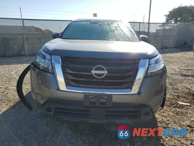 Piąte zdjęcie samochodu w środku: 2022 NISSAN PATHFINDER SV VIN:5N1DR3BA6NC239486 - miniatura