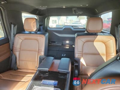 Zdjęcie 10 z 13 samochodu: 2024 LINCOLN NAVIGATOR RESERVE VIN:5LMJJ2LG9REL11425 - miniatura