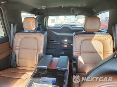 Zdjęcie 10 z 14 samochodu: 2024 LINCOLN NAVIGATOR RESERVE VIN:5LMJJ2LG9REL11425 - miniatura