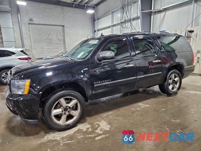 2013 CHEVROLET SUBURBAN K1500 LTZ 1GNSKKE75DR313428 - główne zdjęcie licytacji z USA - miniatura