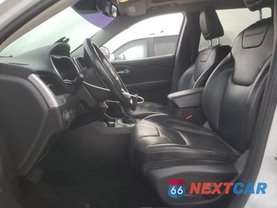 Zdjęcie 7 z 13 samochodu: 2014 JEEP CHEROKEE TRAILHAWK VIN:1C4PJMBS0EW191621 - miniatura